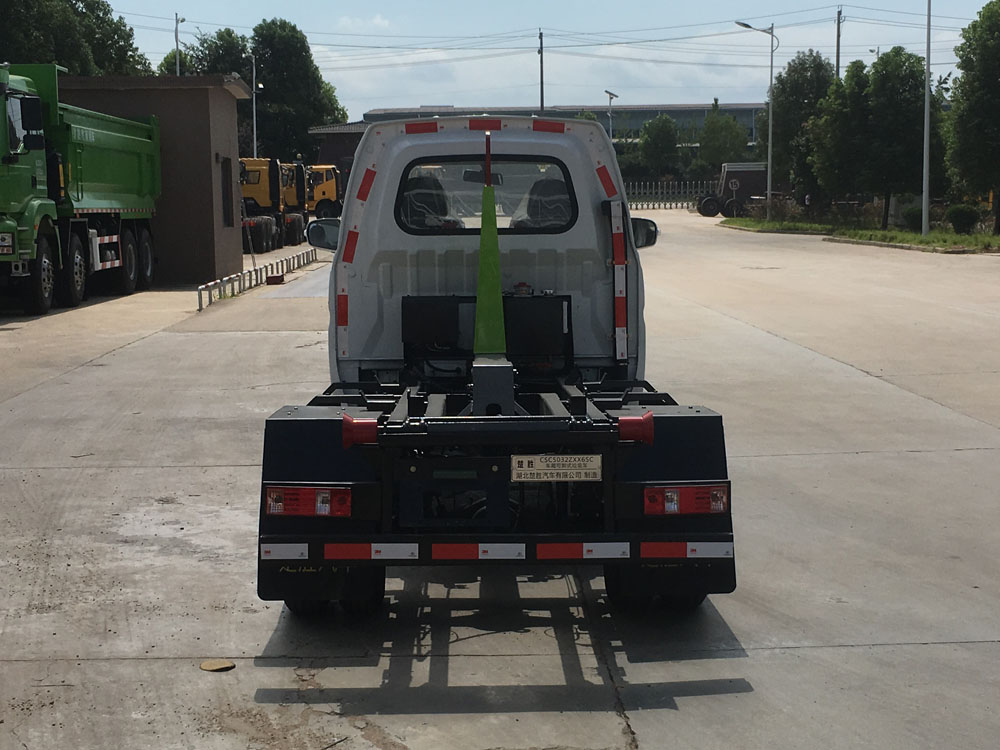 楚勝牌CSC5032ZXX6SC型車(chē)廂可卸式垃圾車(chē)